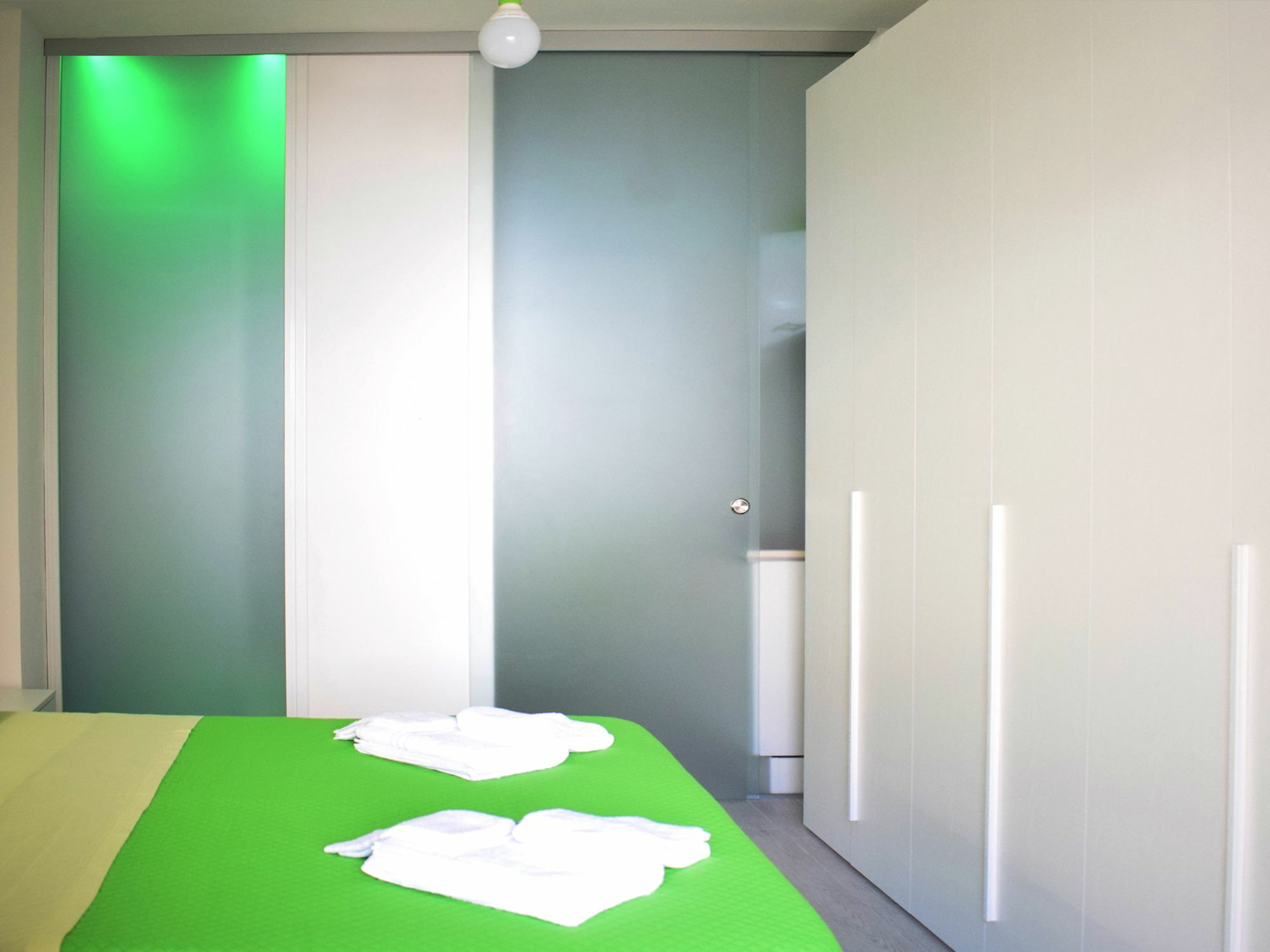 Shower Shows Marsala Zewnętrze zdjęcie